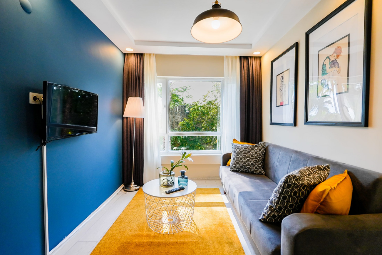 Code 2020: Chic Flat Near Hadrians Gate and Beach in Antalya